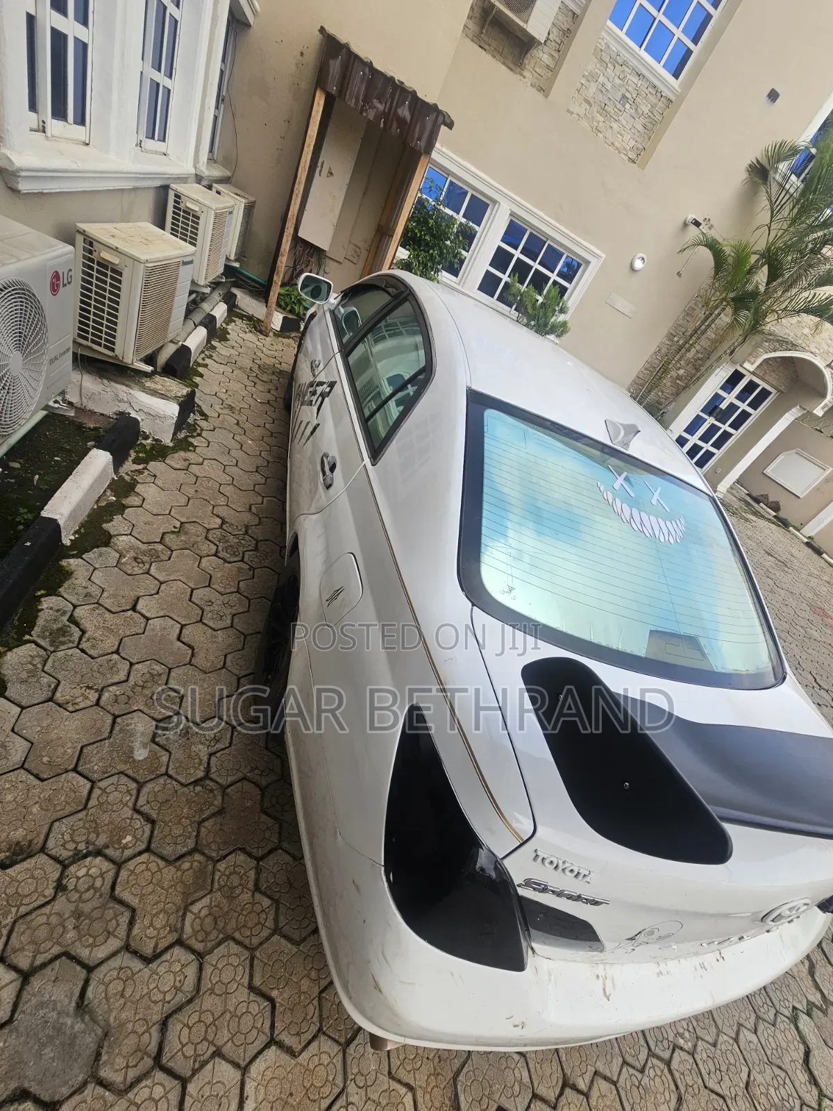 Toyota Avalon XLS 2005 White