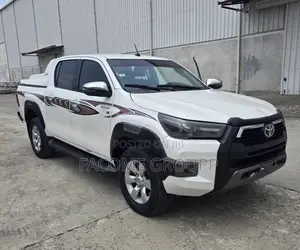 Toyota Hilux 2019 White