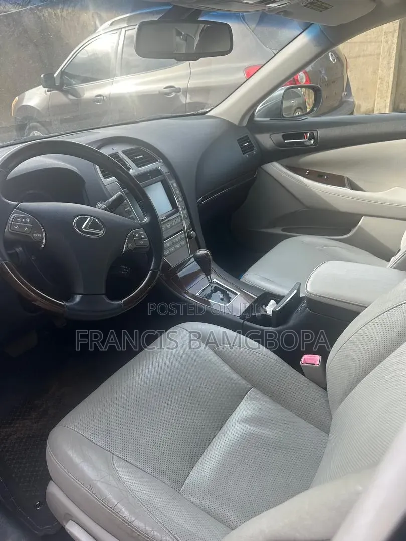 Lexus ES 350 2011 Black