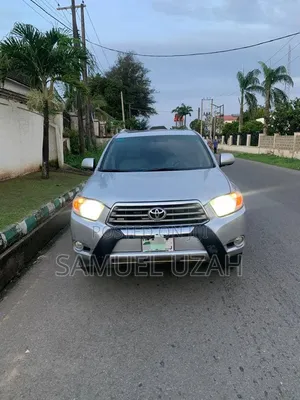 Toyota Highlander 2010 Silver
