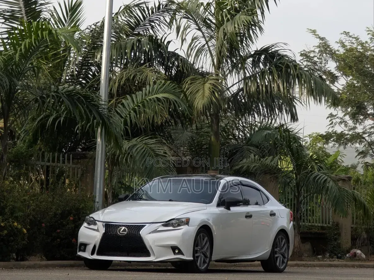 Lexus IS 2014 White