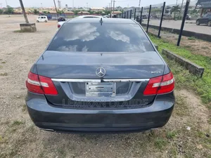 Mercedes-Benz 230E 2011 Black