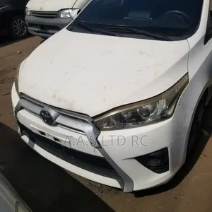 Toyota Yaris 2015 White