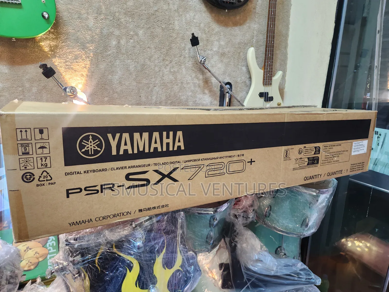 YAMAHA PSR-SX720 Plus Digital Keyboard Workstation