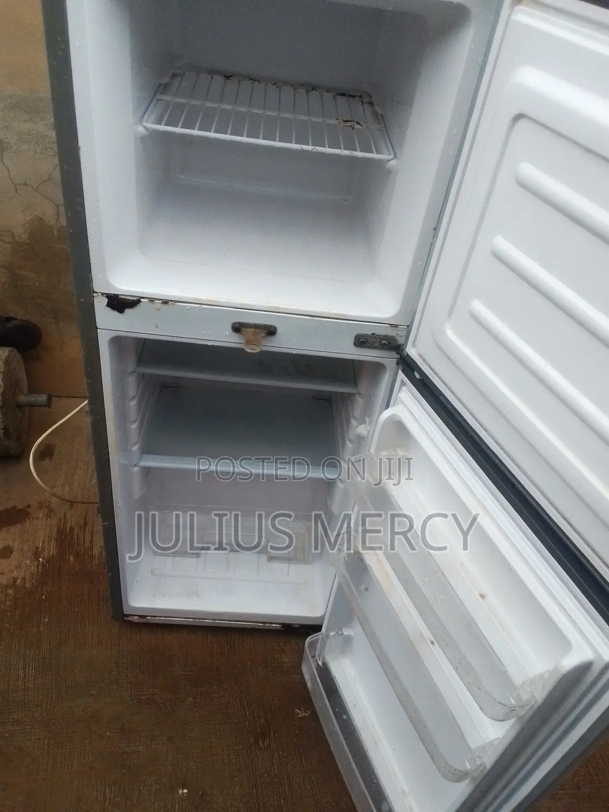 Neatly Used Working Perfectly Refrigerator