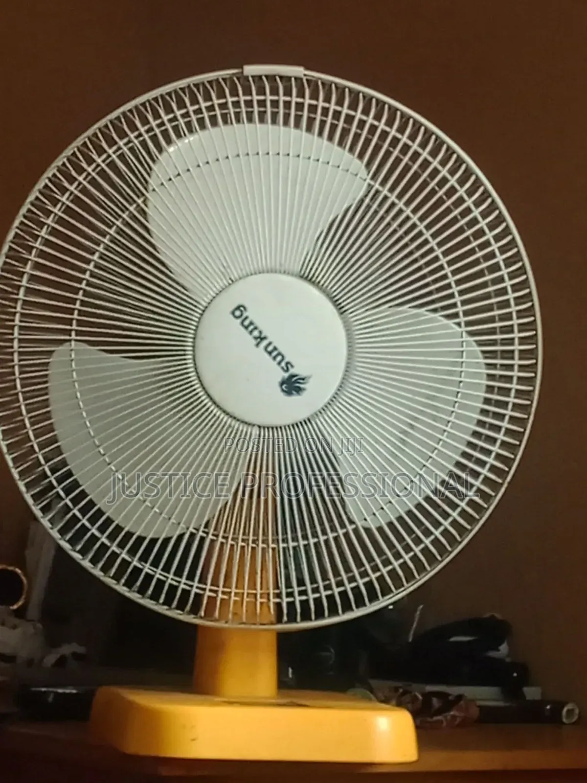 Sunking Solar Tablefan Stay Cool Even Without NEPA