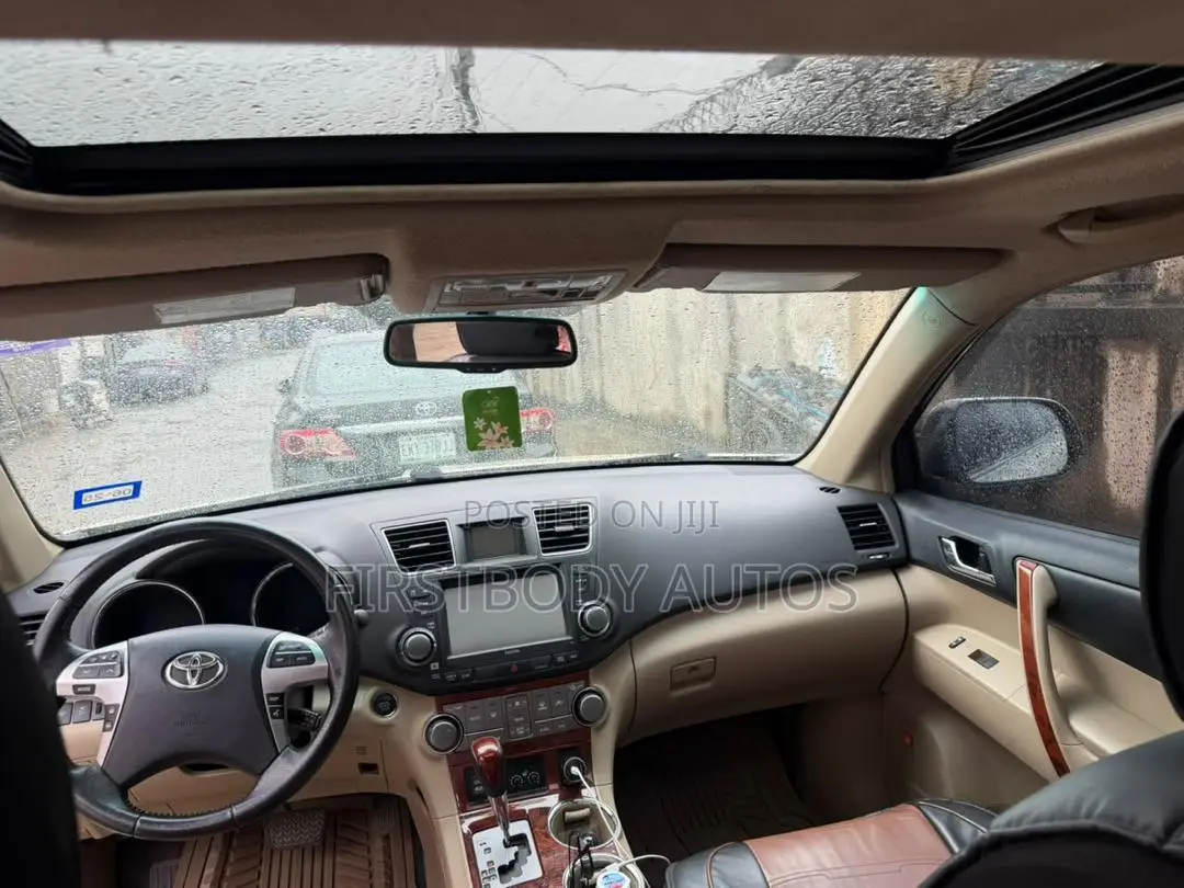 Toyota Highlander 2012 White