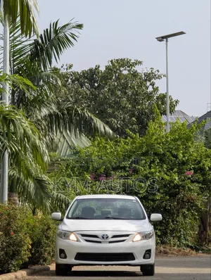 Toyota Corolla 2011 White