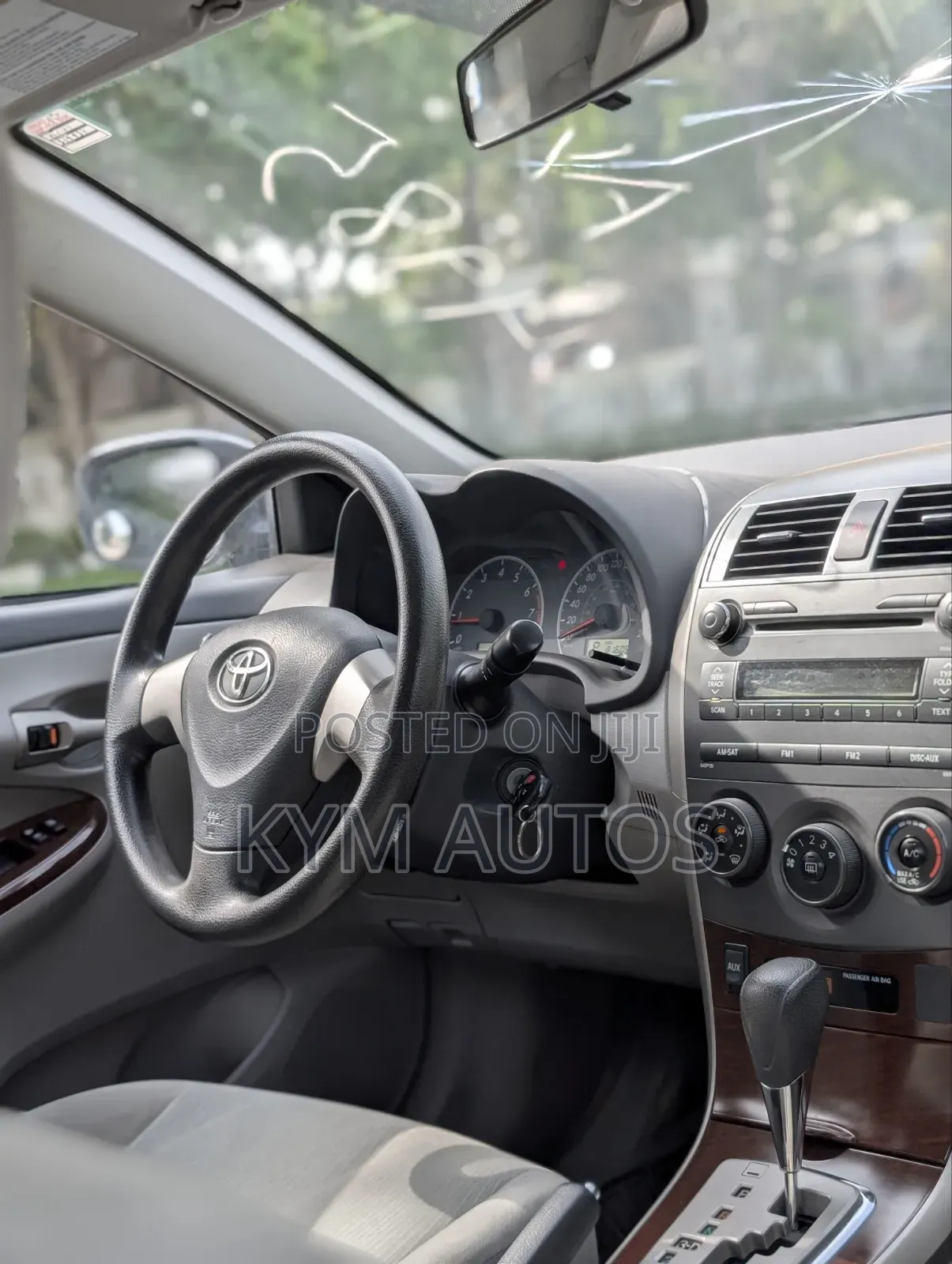 Toyota Corolla 2011 White