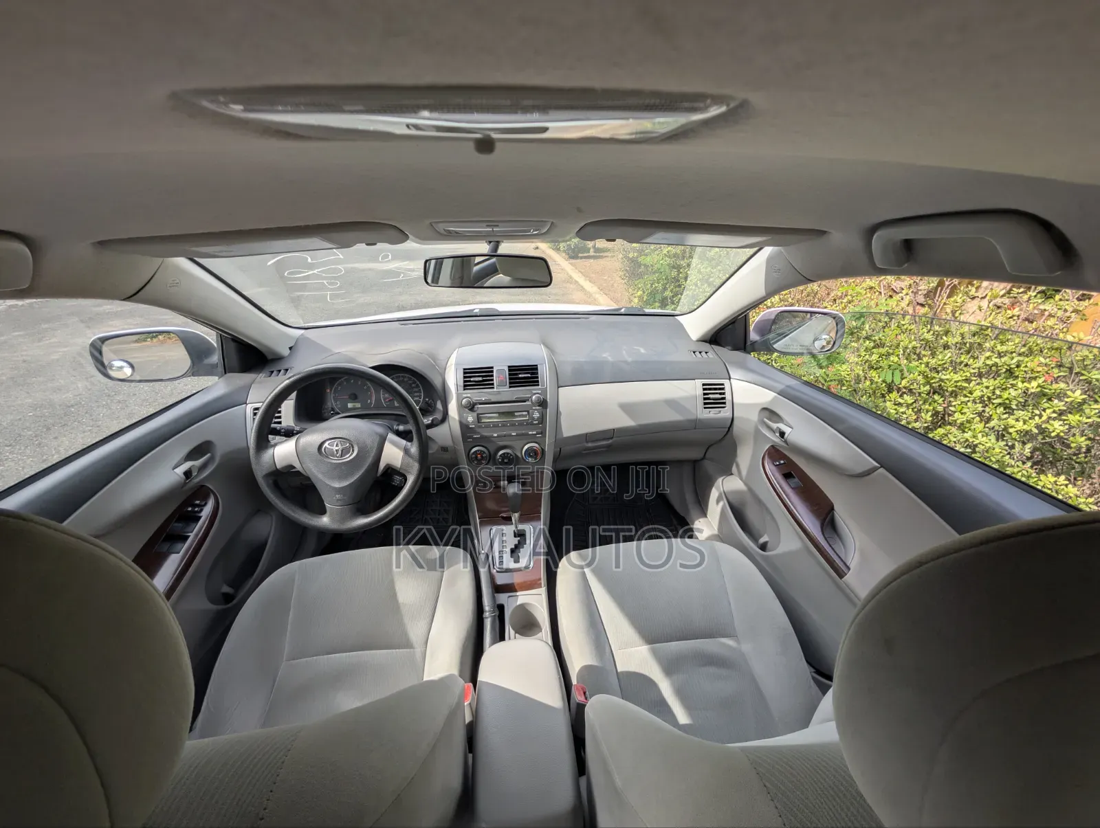 Toyota Corolla 2011 White