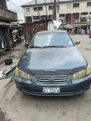 Toyota Camry LE 4dr Sedan (2.4L 4cyl 5M) 2002 Blue