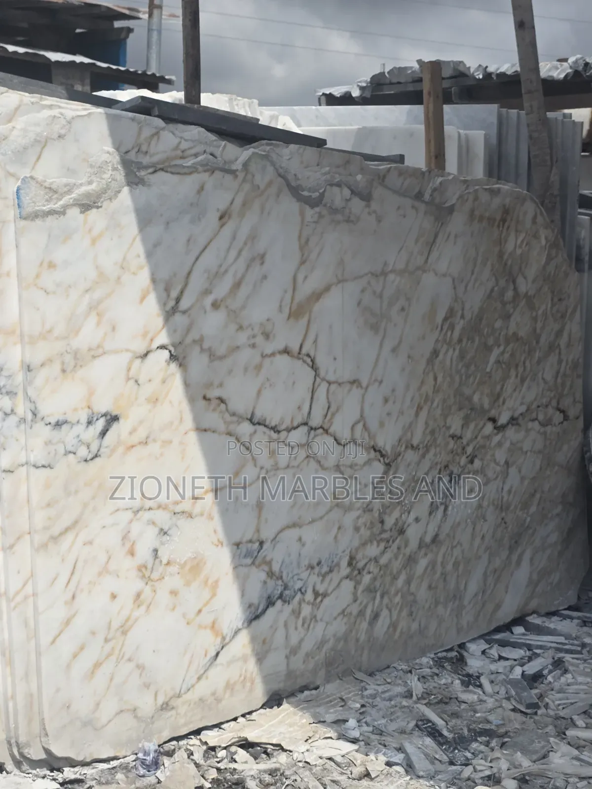 Calacatha Gold Marble Slab