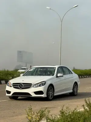 Mercedes-Benz E350 Base 4Matic Sedan AWD (3.5L 6cyl 7A) 2015 White