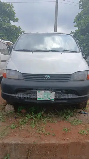 Toyota HiAce 1997 Silver