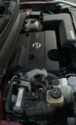 Nissan Pathfinder 2013 Red