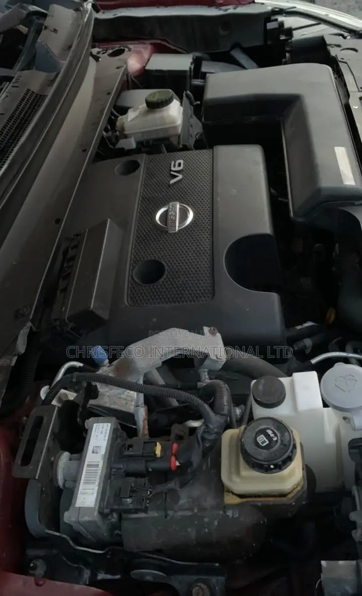 Nissan Pathfinder 2013 Red