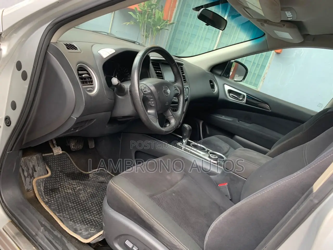 Nissan Pathfinder 2013 Silver