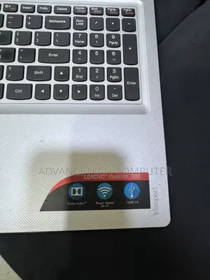 Laptop Lenovo IdeaPad 300 8GB Intel Core i5 SSD 128GB