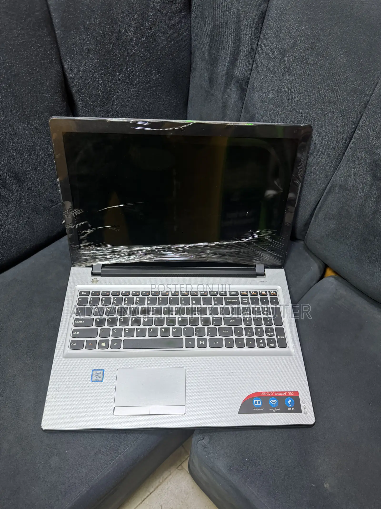 Laptop Lenovo IdeaPad 300 8GB Intel Core i5 SSD 128GB