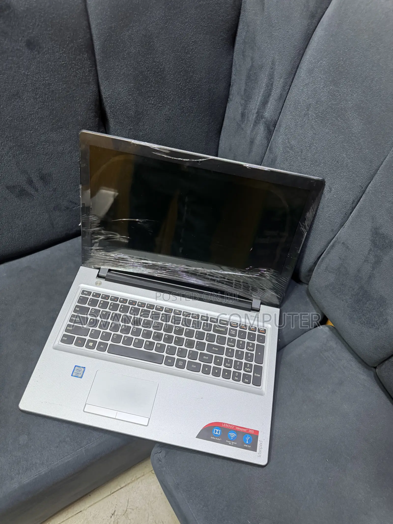 Laptop Lenovo IdeaPad 300 8GB Intel Core i5 SSD 128GB