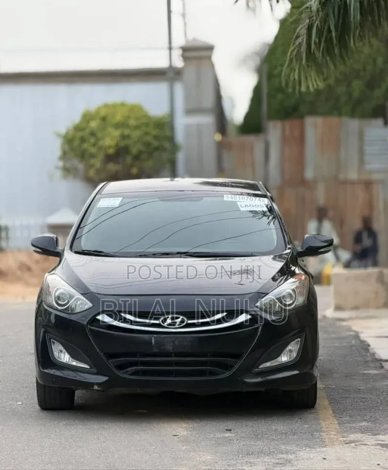 Hyundai Elantra 2013 Black