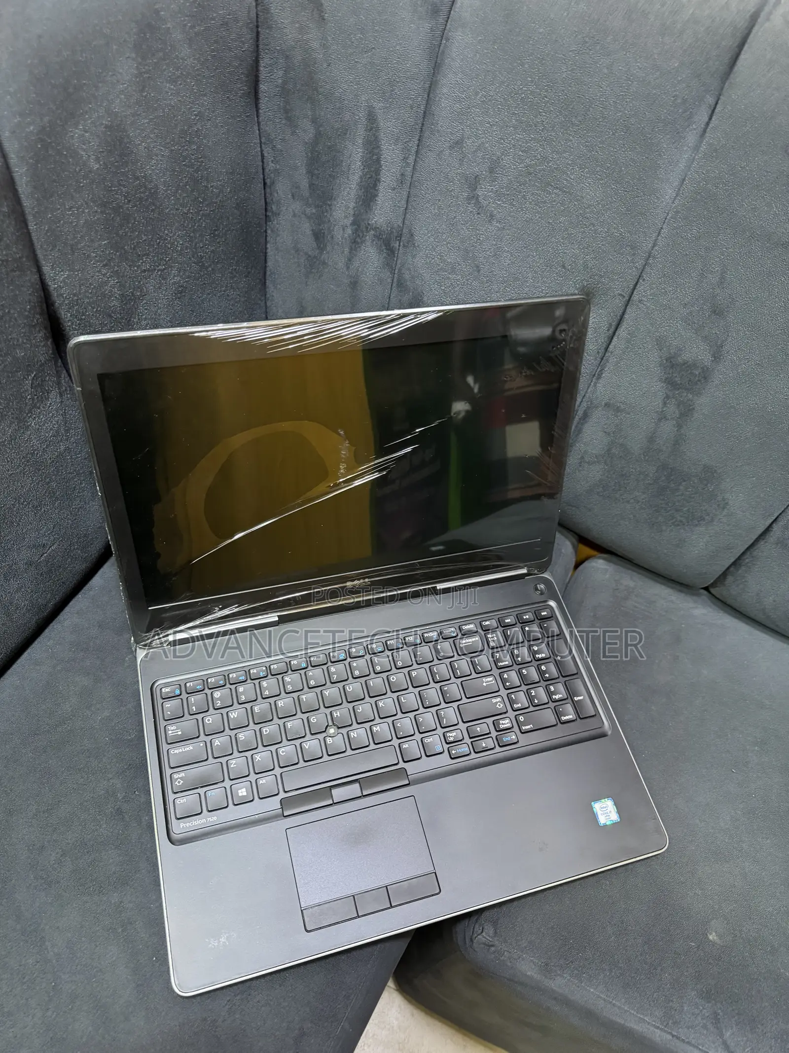 Laptop Dell Precision 7520 16GB Intel Core i7 SSD 256GB