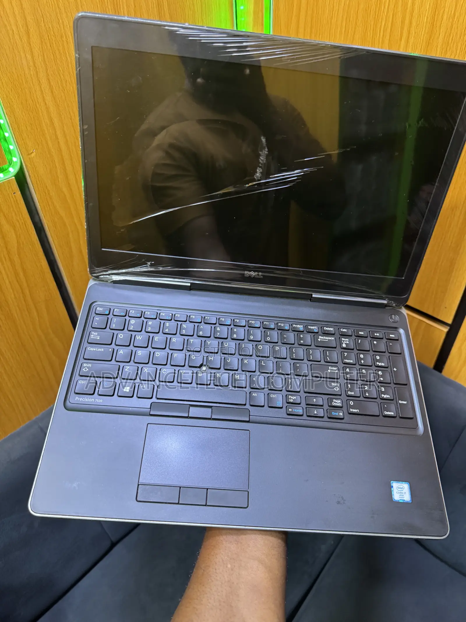 Laptop Dell Precision 7520 16GB Intel Core i7 SSD 256GB