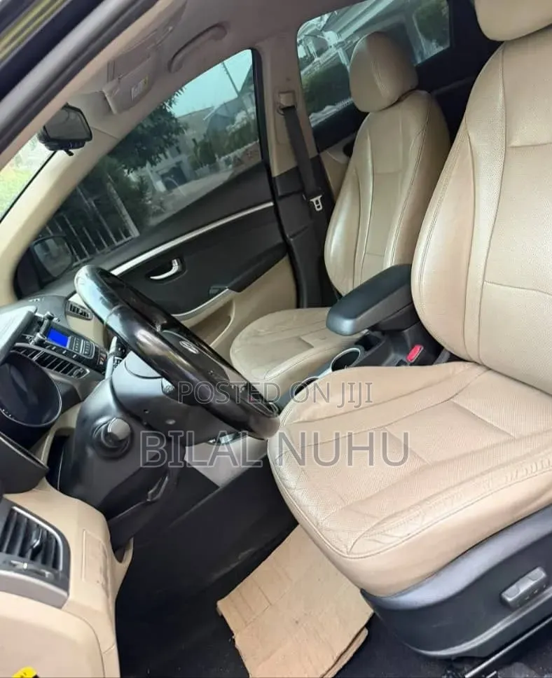 Hyundai Elantra 2013 Black