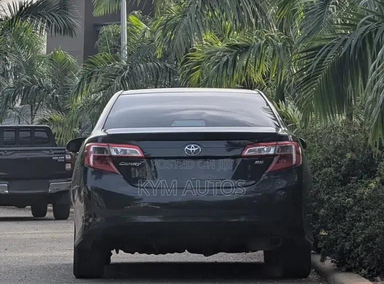 Toyota Camry 2013 Gray