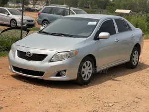 Toyota Corolla LE 4dr Sedan (1.8L 4 cyl 4A) 2009 Silver
