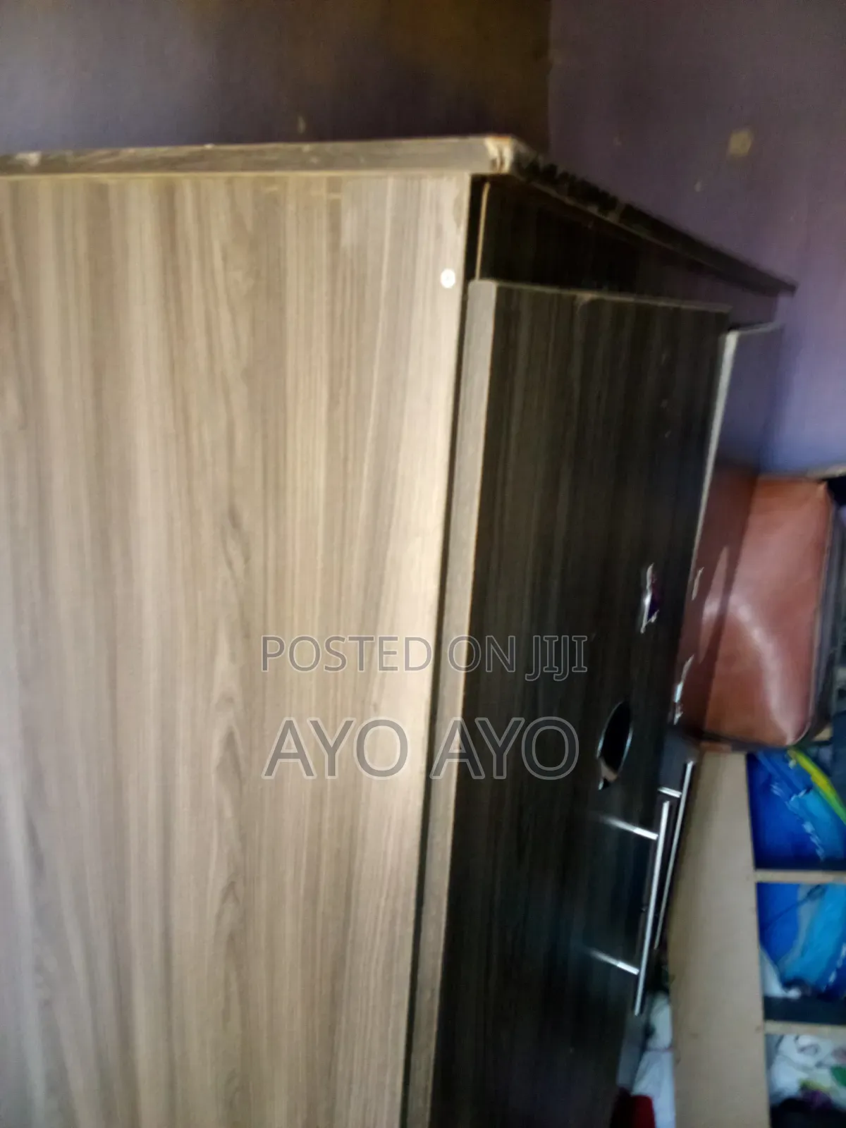 Wardrobe 6 Feet
