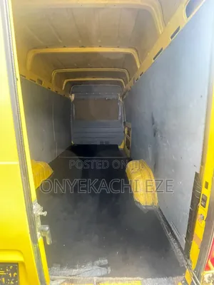 Volkswagen LT 2005 Yellow