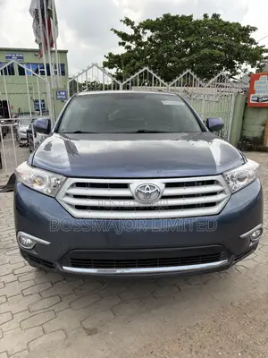Toyota Highlander Limited 2012 Blue