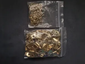 Art Frame Hanging Clips With Screws, Packs of 10.