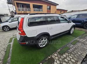 Volvo XC70 2016 White
