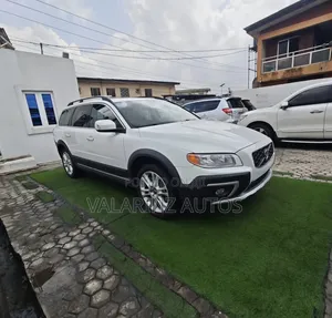Volvo XC70 2016 White