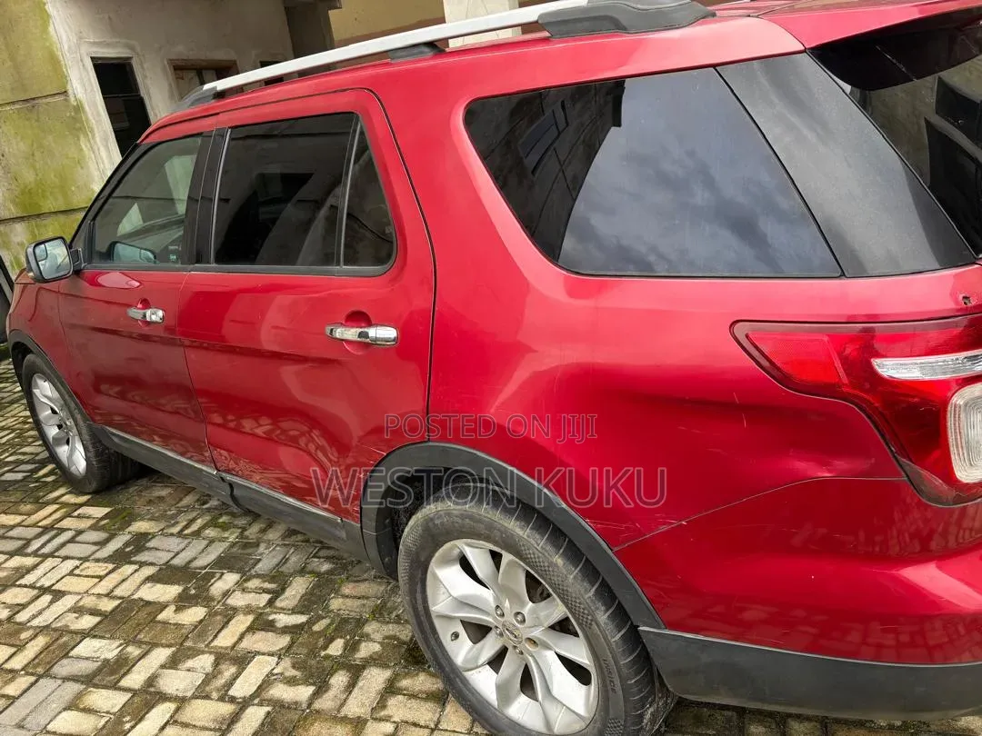 Ford Explorer 2014 Red