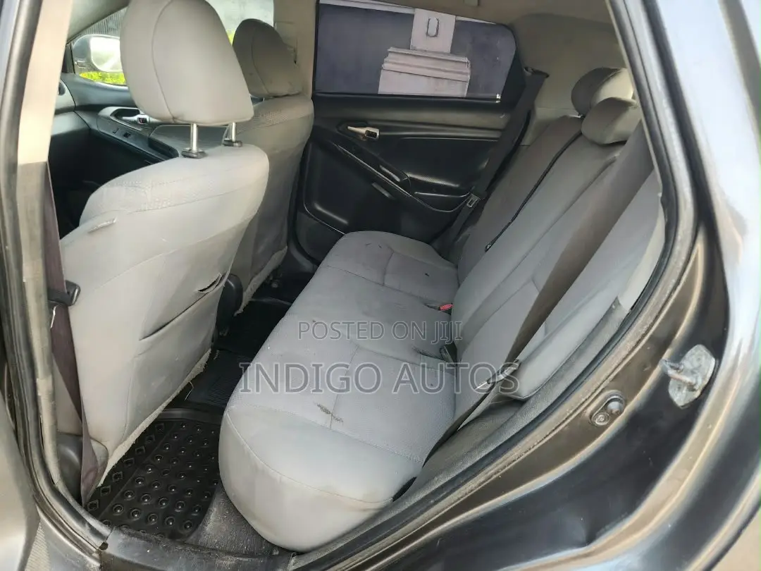 Toyota Matrix 2010 Gray