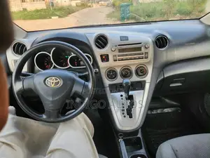 Toyota Matrix 2010 Gray