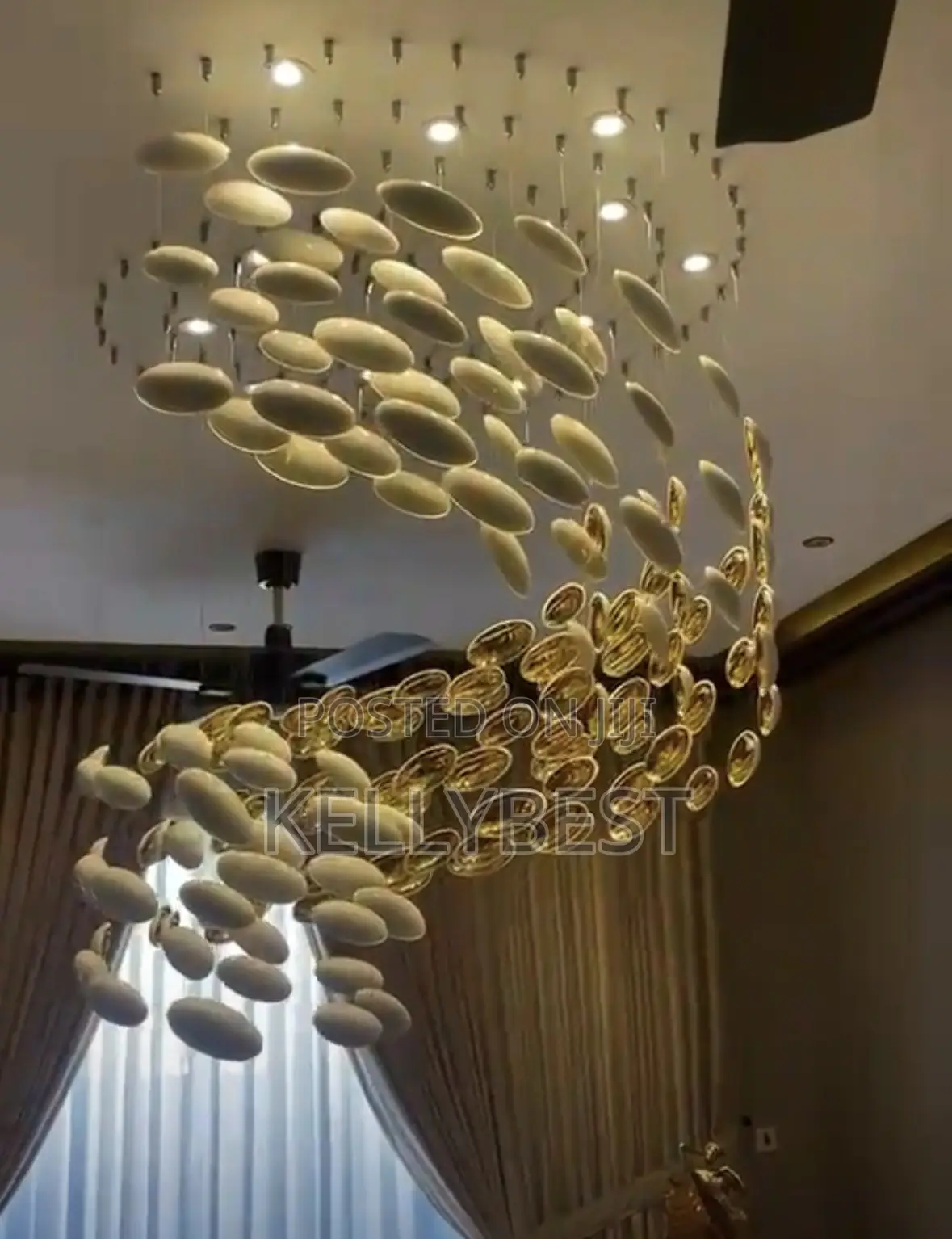 Luxury Morden Gold and White Chandelier