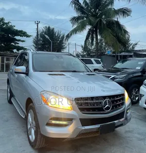 Mercedes-Benz M Class ML 350 4Matic 2012 Gray