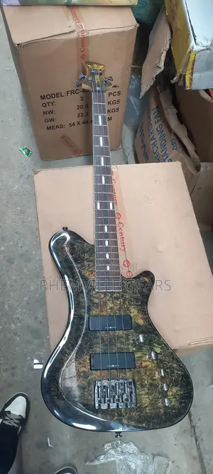 Champ Active 4strings Bass Guitar.