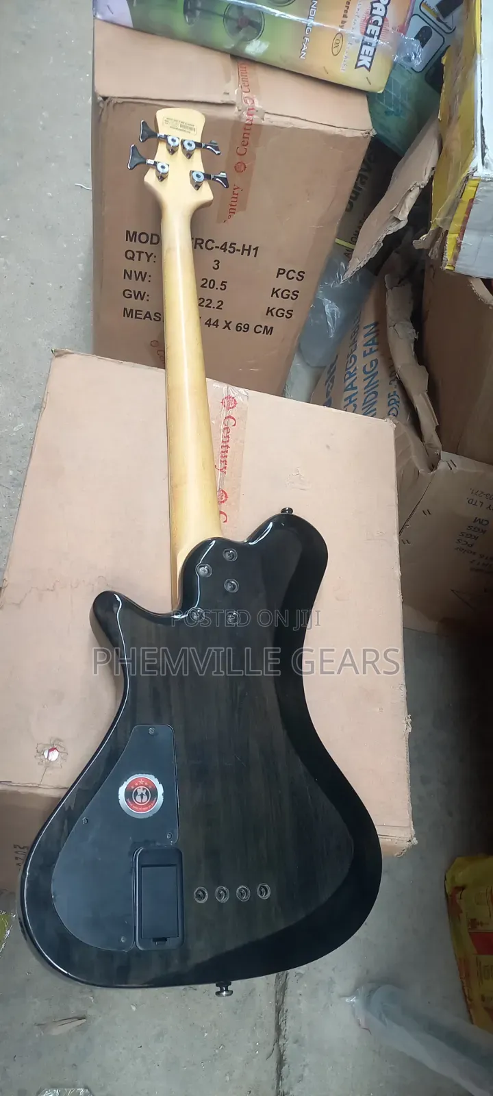 Champ Active 4strings Bass Guitar.