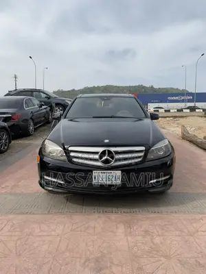 Mercedes-Benz C350 C350 BlueEFFICIENCY 4MATIC AWD 2010 Black