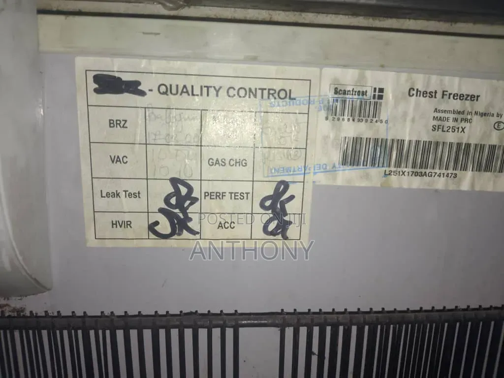 Scanfrost Chest Freezer (215L)
