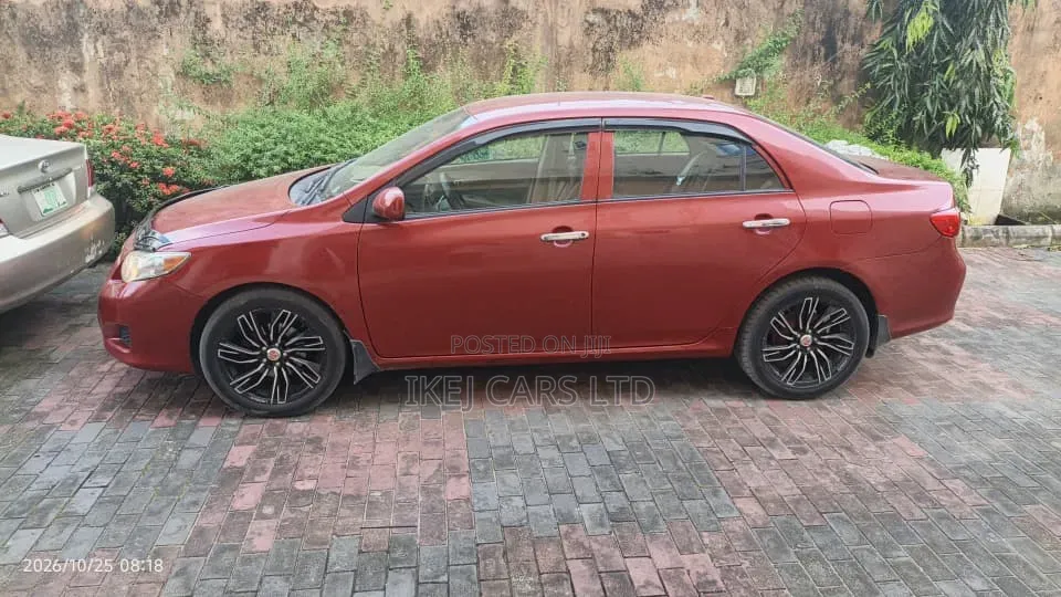 Toyota Corolla 2010 Red