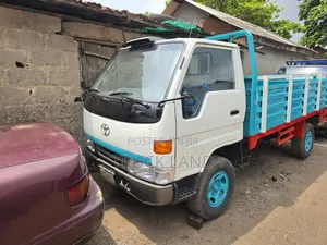 Toyota Dyna 150 Long Frame