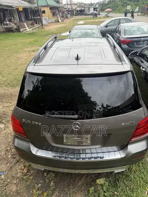 Mercedes-Benz GLK-Class 2015 Gold