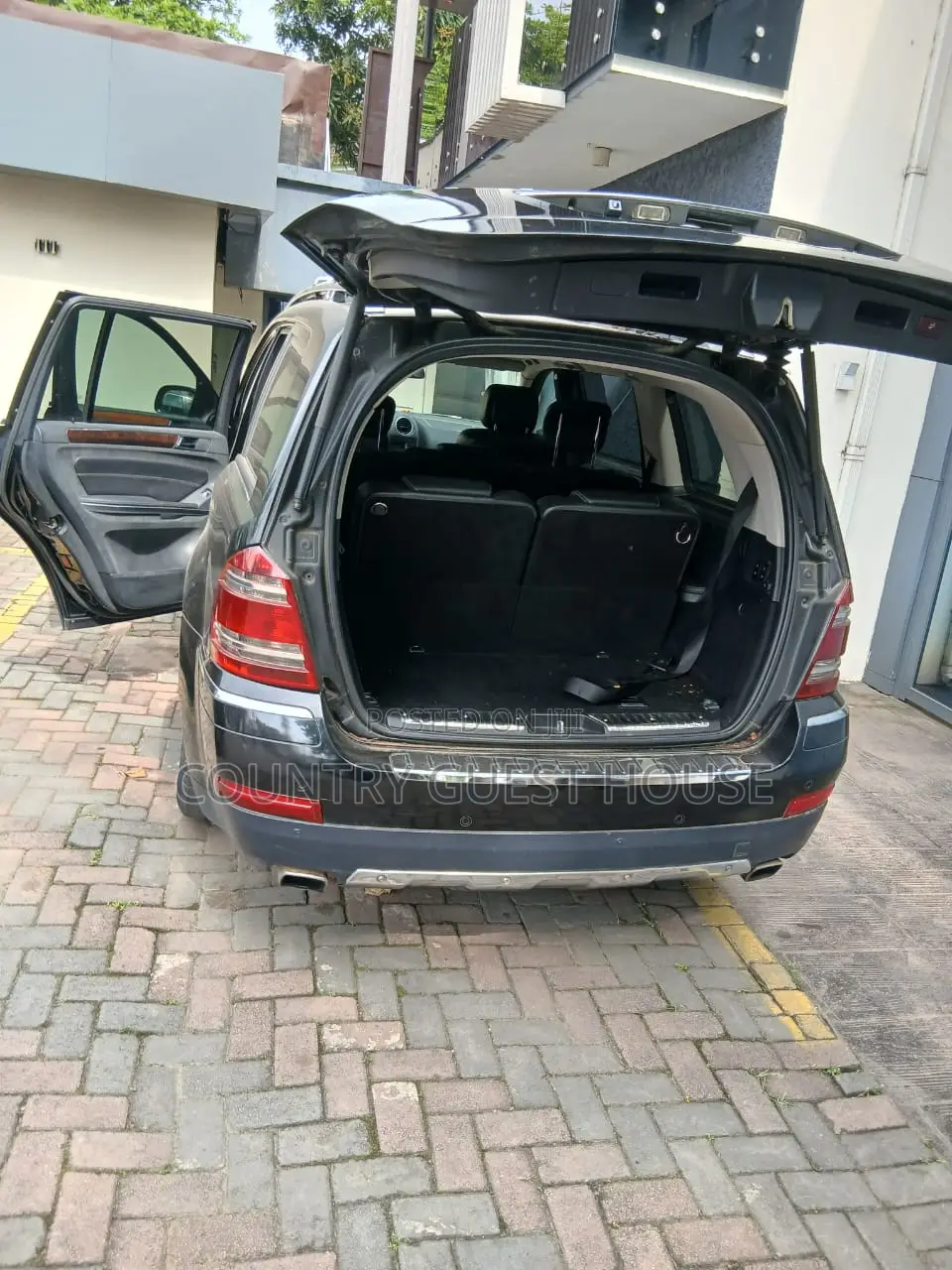 Mercedes-Benz C320 2005 Black