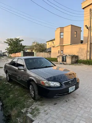Toyota Camry 2002 Gray